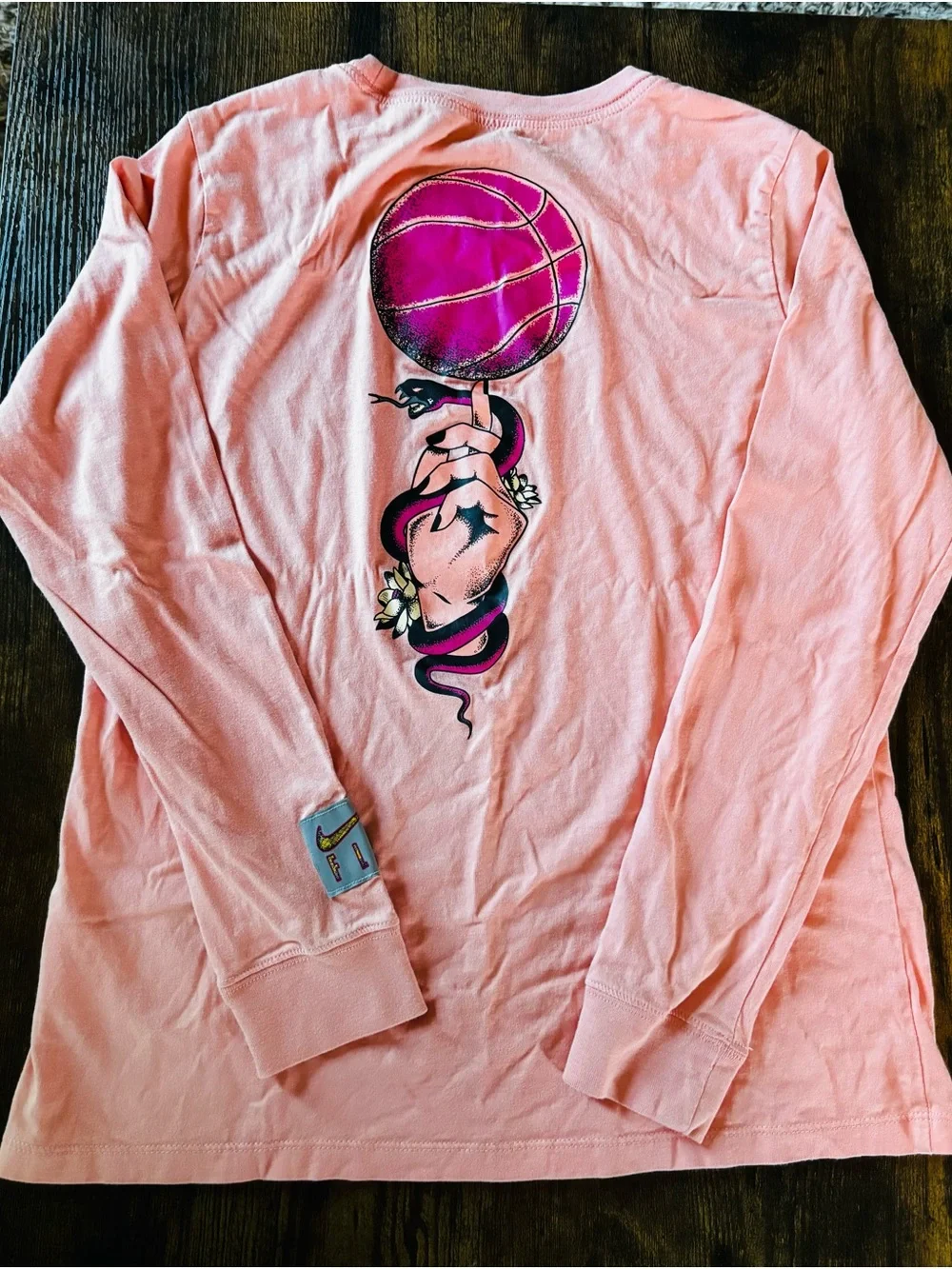 Nike Girls Medium Basketball Long Sleeve Coral Crewneck Tee